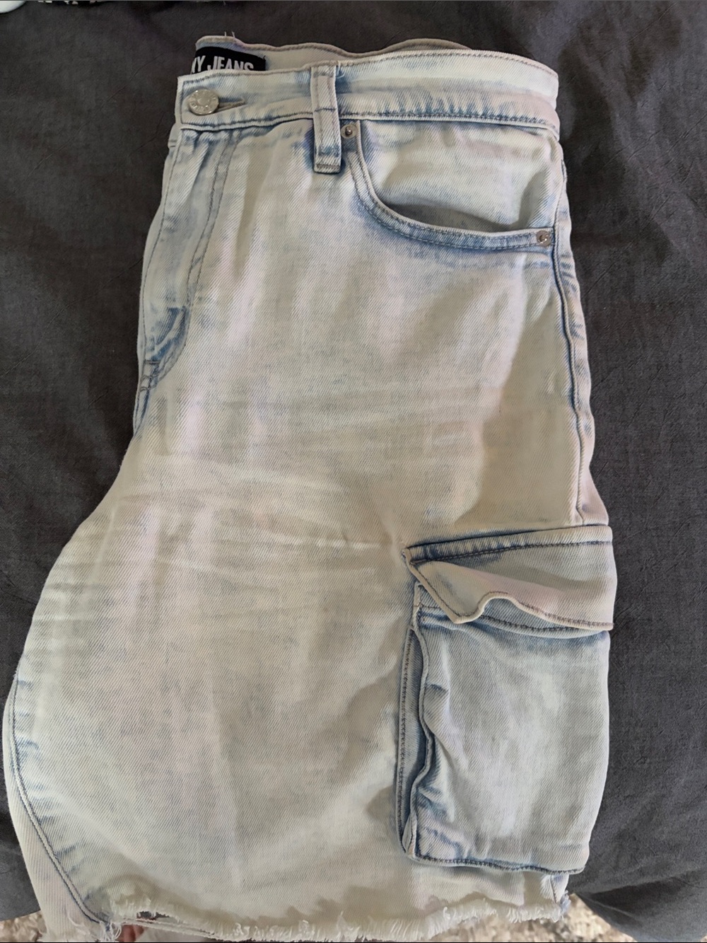 DKNY Jorts - Light Wash Cargo - Comfortable Loose Fit